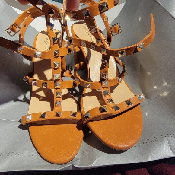 Kaytlin pan Studded cage sandals with chunky heels - Picture 4 of 4